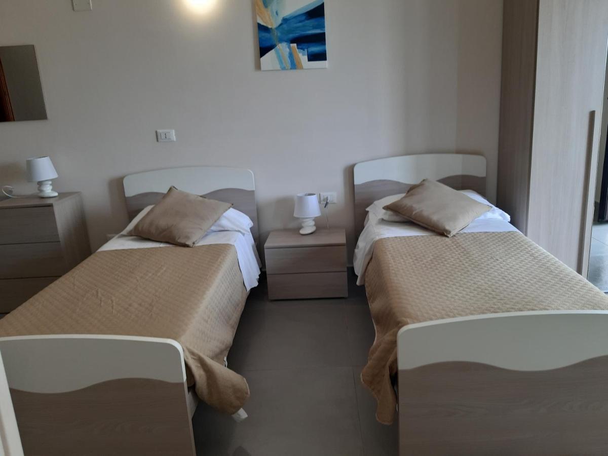 Un Passo Dal Mare - Guest House Lido Di Fondi Exterior photo
