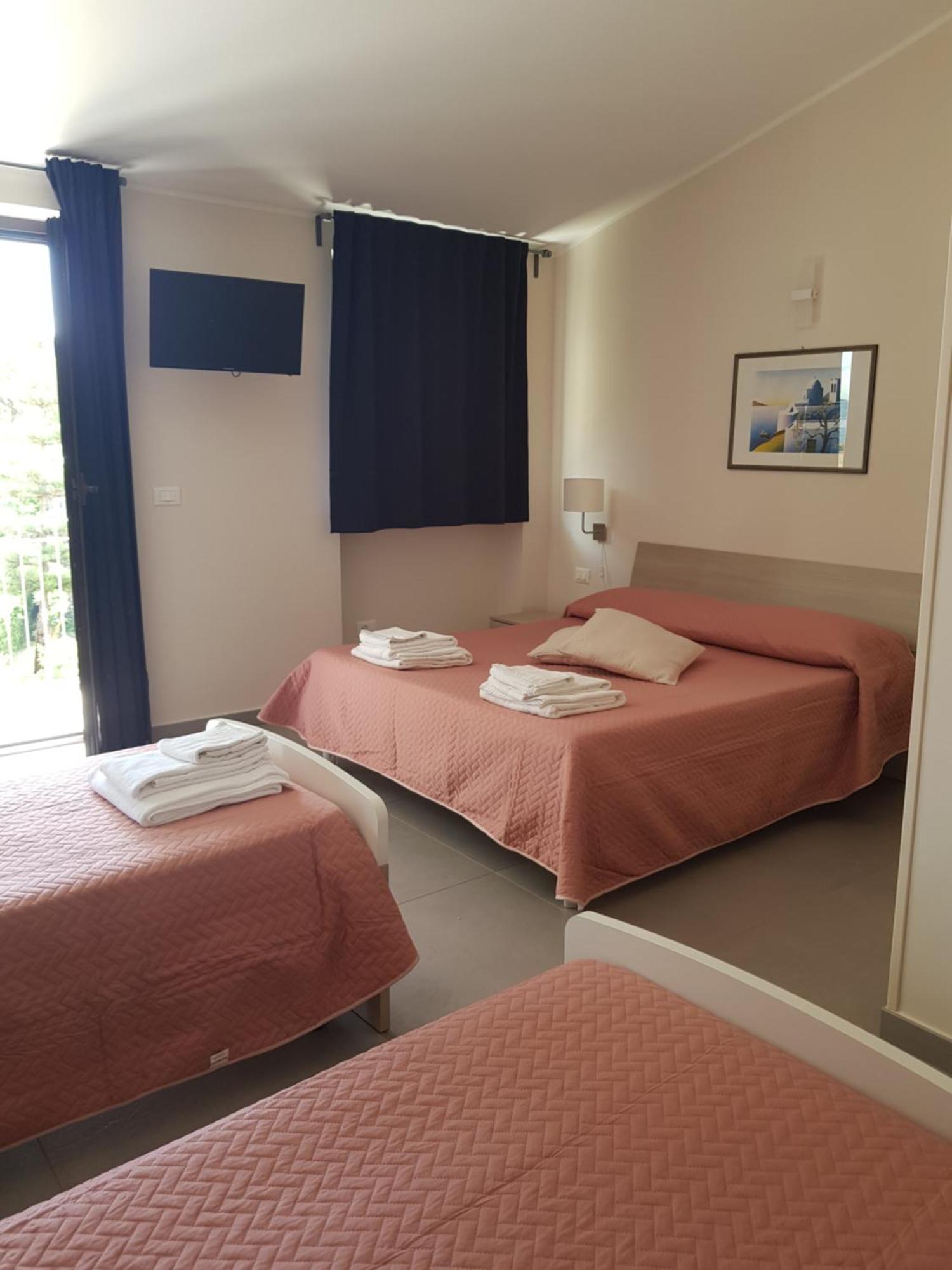 Un Passo Dal Mare - Guest House Lido Di Fondi Exterior photo