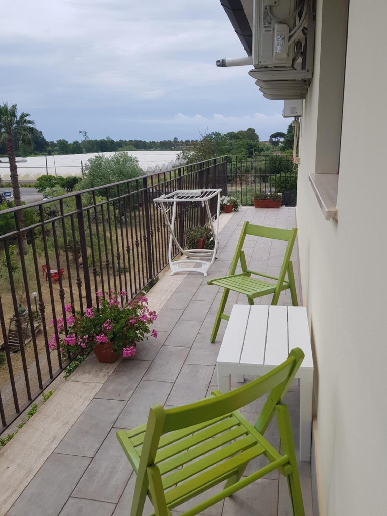 Un Passo Dal Mare - Guest House Lido Di Fondi Exterior photo